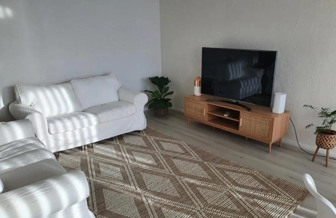 Seaview Escape Glenelg Apartment