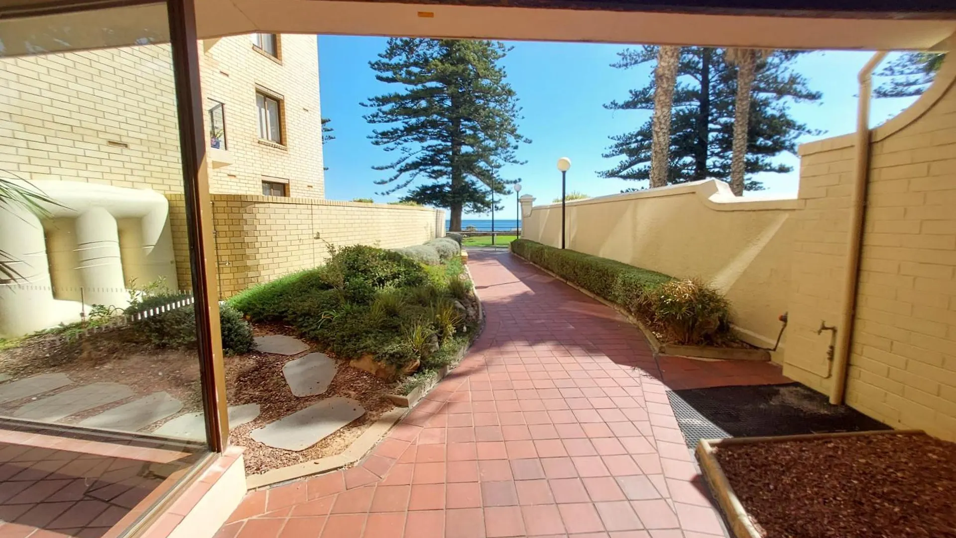Seaview Escape Glenelg Apartment Australia
