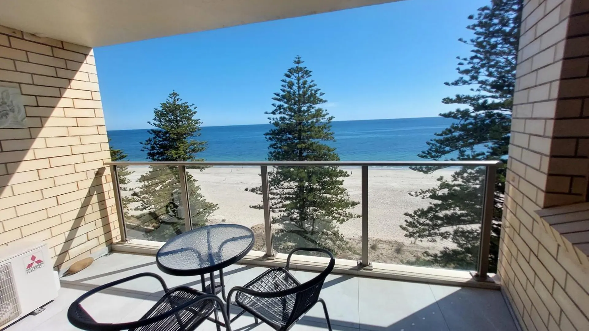 Seaview Escape Glenelg Apartment