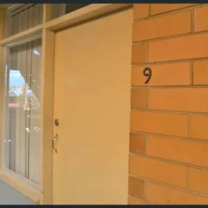Apartment Air, Glenelg